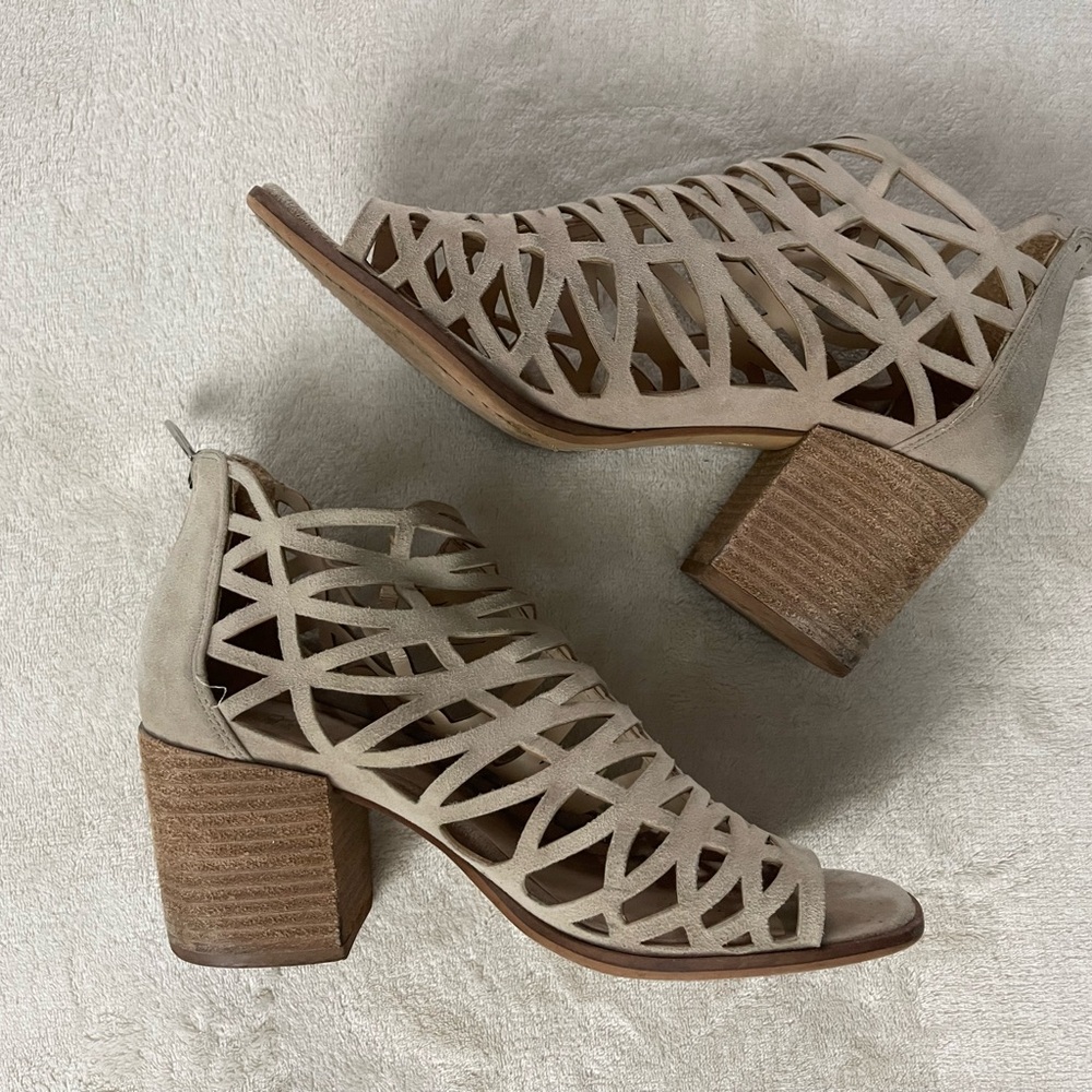 Vince Camuto Beige Cutout Block Heel Sandals